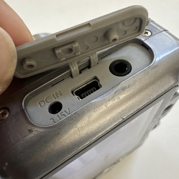 Canon PowerShot A710 IS Digital Camera 7.1 Megapixel 6x Optical Zoom Worker READ - Picture 14 of 14